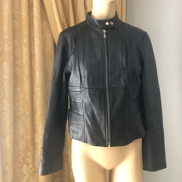 Leather jacket - Picture 1 of 11